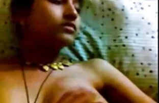 سگ ماده زرق برنامه دیدن فیلم سکسی و برق دار با بیدمشک برهنه در یک مهمانی سکسی