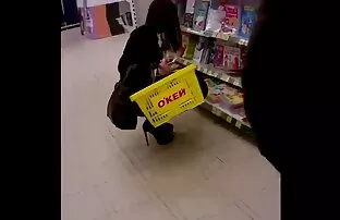 همسایه شهوانی شروع به فاک ورزش ها دیدن کلیپ سکسی کم حجم پرشور در آسانسور و در خانه ادامه داد