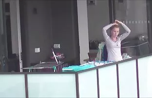 شلخته ورزش ها از licks پاهای دیدن فیلم سکسی زیبا خود را