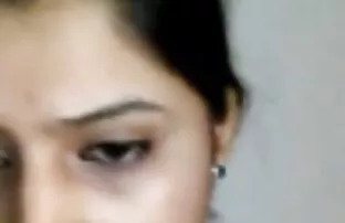 همسر fucks در بیدمشک برده او را با بیدمشک تراشیده دیدن کلیپ های سکسی گره خورده است به یک تخت برده